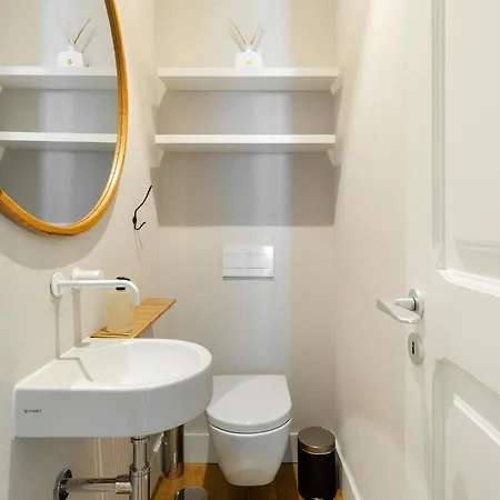 Whome Timeless Design Meets Convenience Apartman Lisboa
