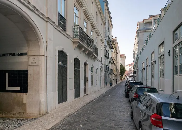 Whome Timeless Design Meets Convenience Διαμέρισμα