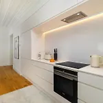 Apartament Whome Timeless Design Meets Convenience