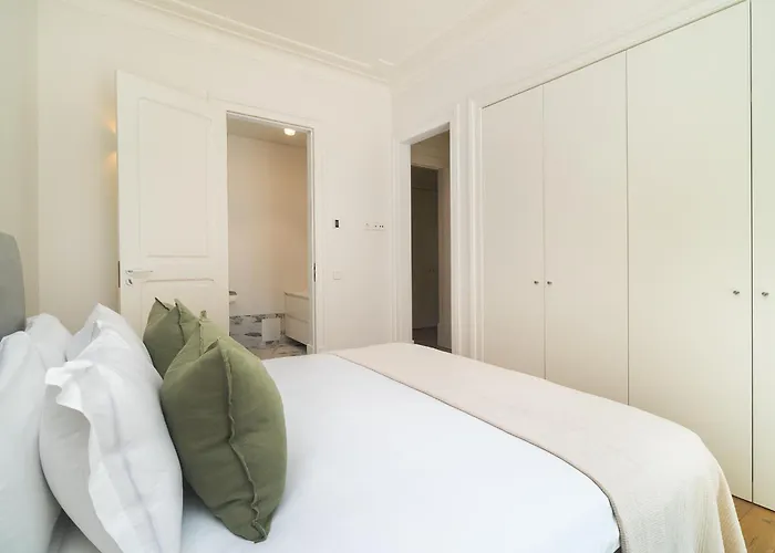 Appartamento Whome Timeless Design Meets Convenience